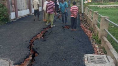 ভূকম্পনের জেরে 'বেহাল' বেহালার রাস্তা