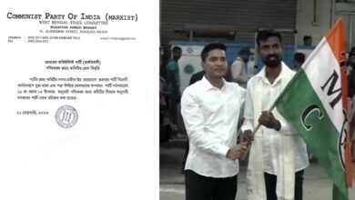 তৃণমূলে প্রতীক- উর, বহিষ্কার CPIM-র