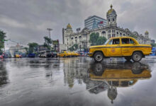 বৃষ্টিস্নাত কলকাতা