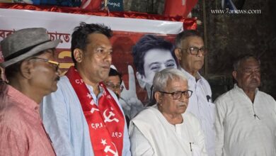 বিমান বসুকে সাথে নিয়ে প্রচার সারলেন সায়নদীপ