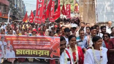 মনোনয়ন জমা দিলেন মীনাক্ষী