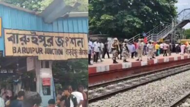 হকার উচ্ছেদ অভিযান ও বামেদের পাল্টা প্রতিবাদ মিছিল ঘিরে উত্তেজনা বারুইপুর স্টেশনে