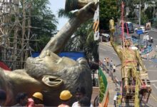 সরানো হচ্ছে মেসিমুর্তি