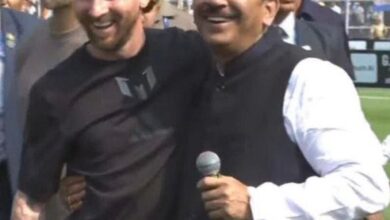 মেসির সাথে অরূপ বিশ্বাস