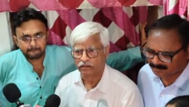 বারুইপুরে নির্যাতিতার বাড়িতে সিপিআইএমের প্রতিনিধি দল