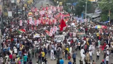 প্রতিবাদের প্রতিধ্বনিতে মুখরিত কলকাতা